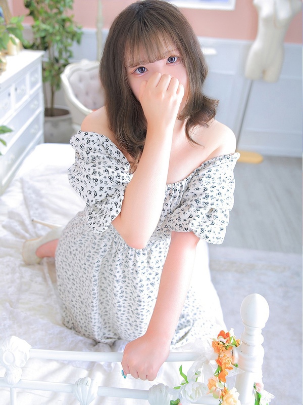 みーな